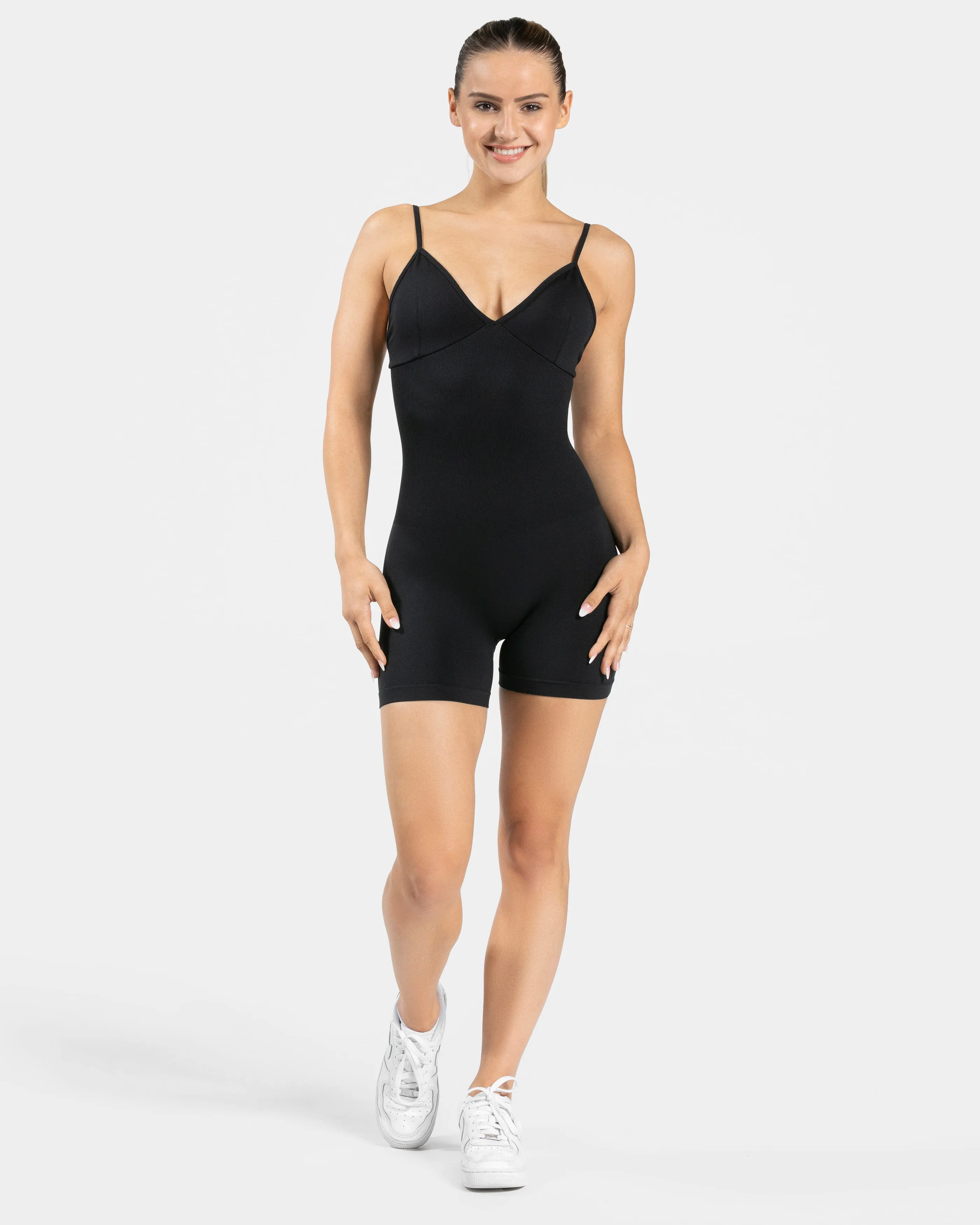 Essence V-Back Covert Scrunch Short Jumpsuit "Schwarz"