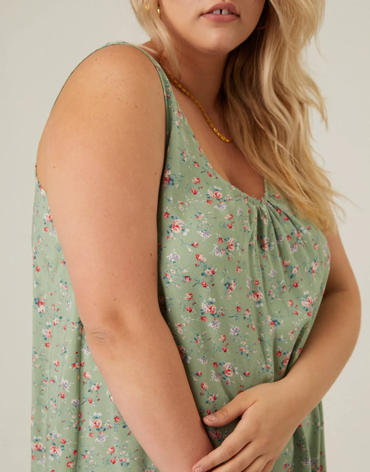 Plus Size Roses Floral Tank