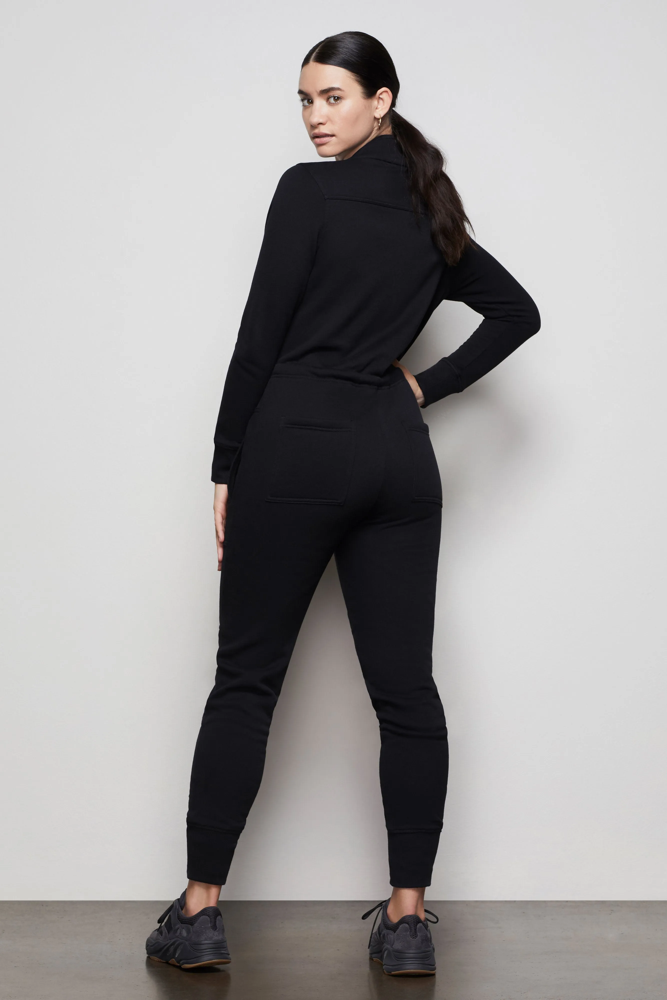 THE GOOD FLEECE COZY JUMPSUIT | BLACK001