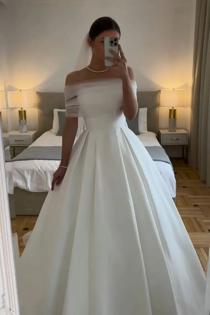 White Off The Shoulder Wedding Dresses A Line Long Bridal Gowns      fg7261